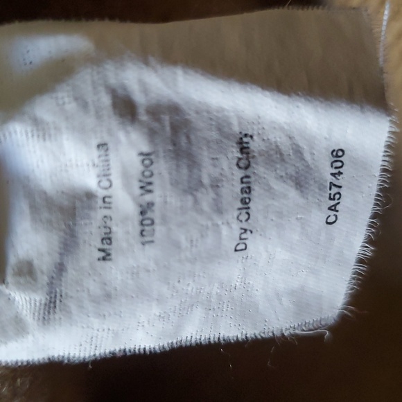 Ladies Wool Sweater - Picture 4 of 4